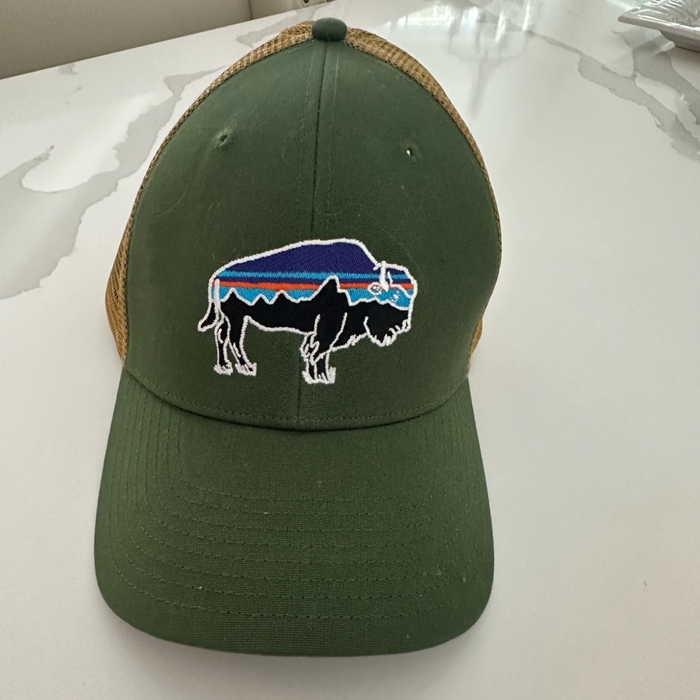 NWOT, olive hat